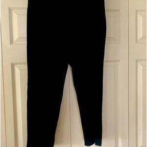 Vince Camuto Stylish black ankle pants with fashionable slits T ankles!